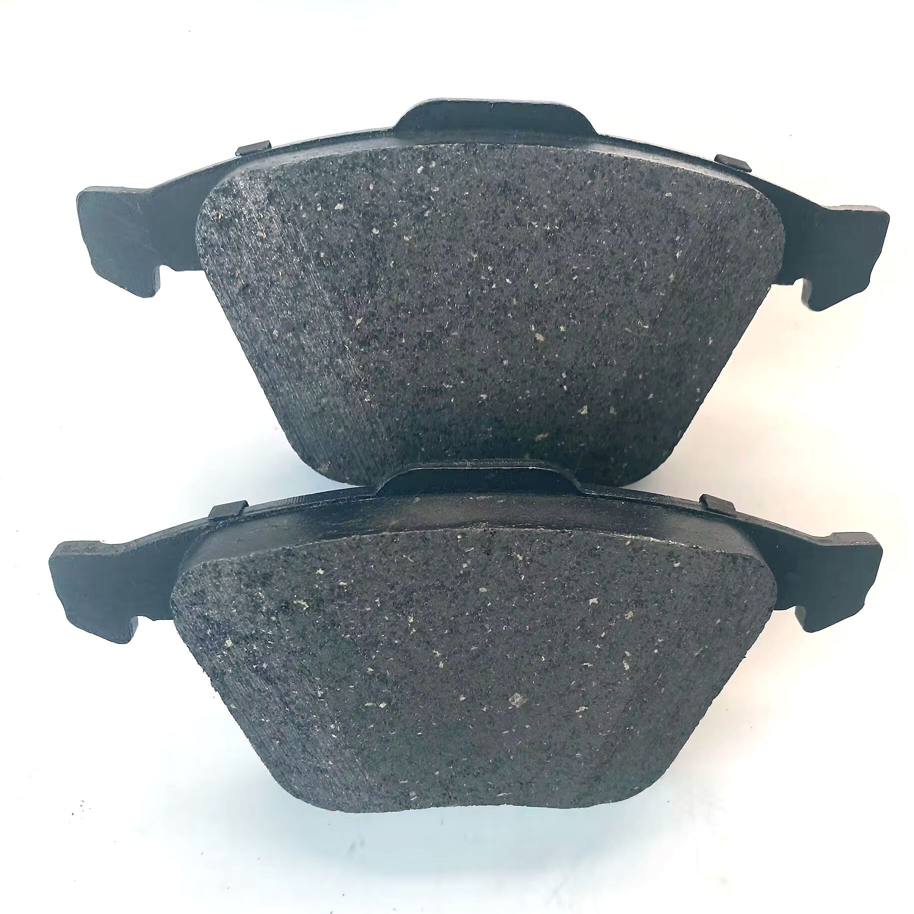 D1003-7904 Brake Pad Adhesive High Quality Ceramic Material Brake Pad for Toyota Ford Audi